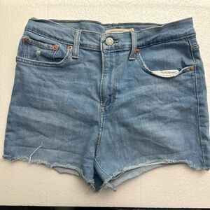 Levi’s short
